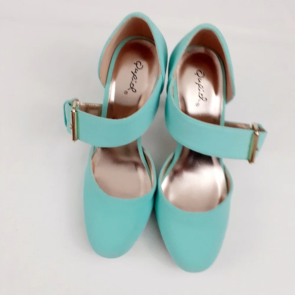 Qupid Women's Mint Green Suede Platform Sz 7.5